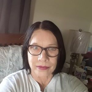 Meet your Posher, Pamela